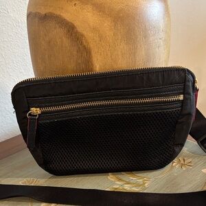 Vera Bradley Black belt Bag